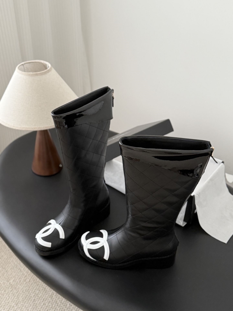 Ch**el boots